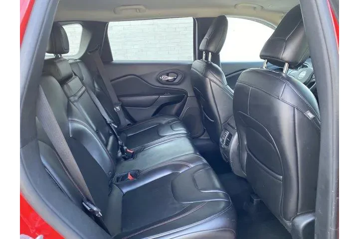 $11998 : Jeep Cherokee 2019 4x4 Trail image 10