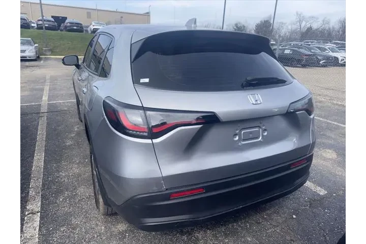 $21977 : Honda HR-V 2024 AWD LX 4dr C image 3