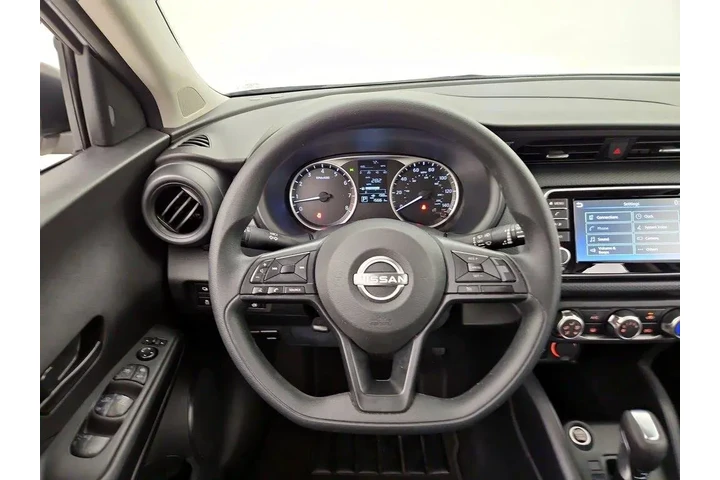$19998 : Nissan Kicks 2024 S 4dr Cros image 10