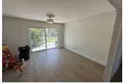 $950 : Spacious charming modern home thumbnail