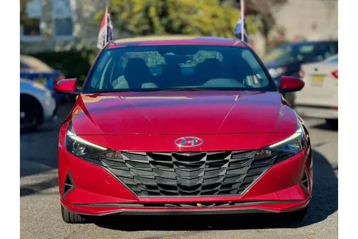 2023 HYUNDAI ELANTRA2023 HYUN image 3