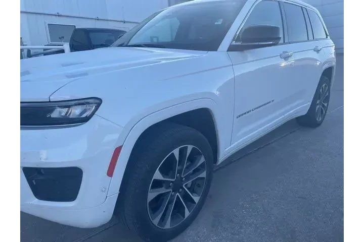 $28800 : Jeep Grand Cherokee 2022 4x4 image 1