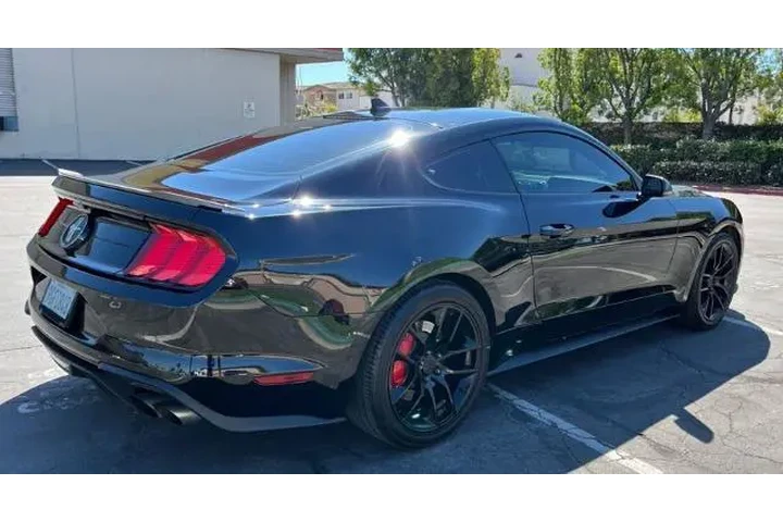 $28000 : Ford Mustang 2022 EcoBoost 2 image 5