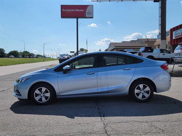 $11490 : 2018 Cruze LS Auto image 5