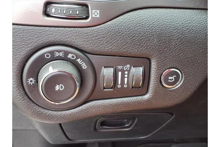 Jeep Cherokee 2019 4x4 High image 6