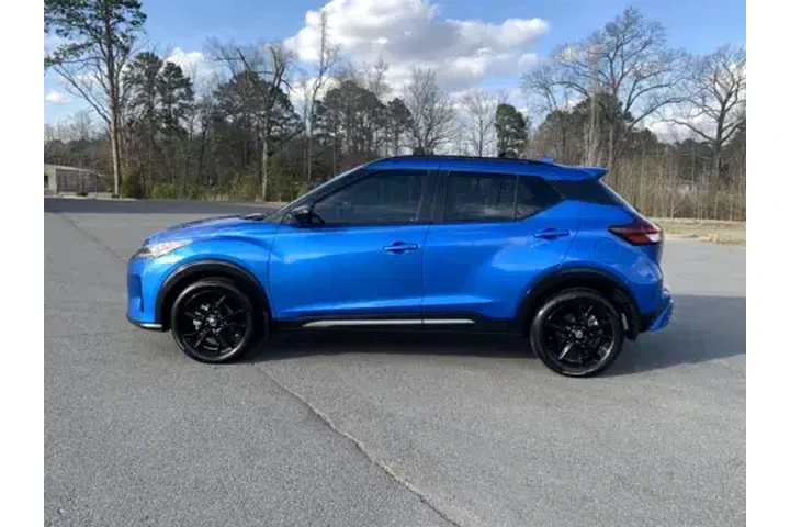 $19900 : 2021 KICKS SR image 4