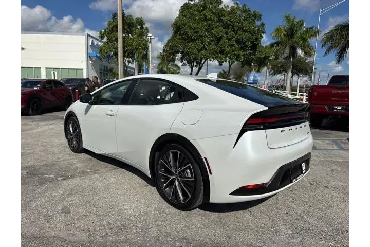 $26988 : Toyota Prius 2025 image 5