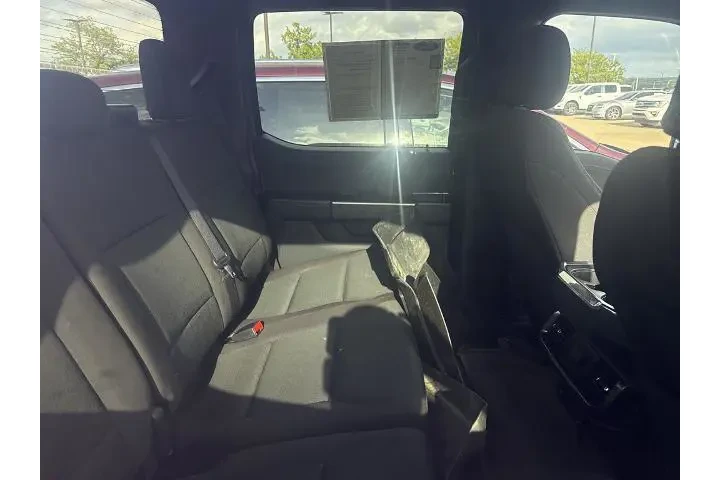 $34748 : Ford F-150 2023 4x2 XL 4dr S image 7