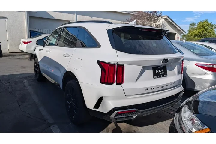 $26990 : 2021 Sorento SX image 2
