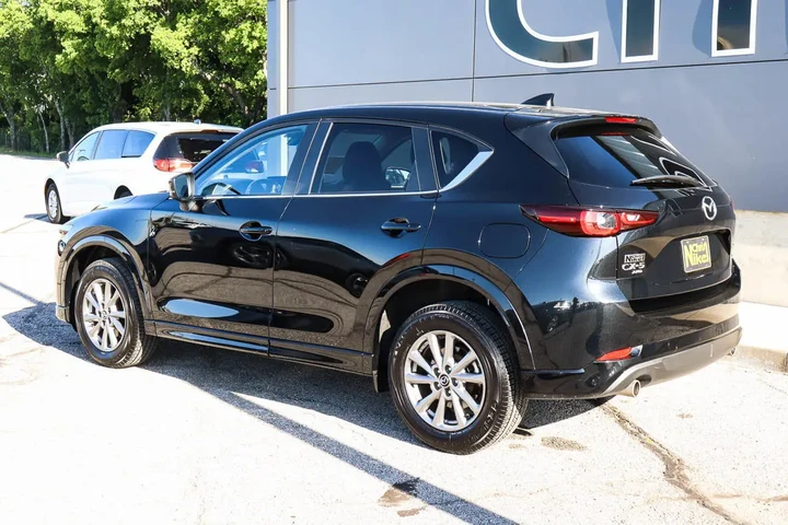 $27087 : 2025 CX-5 2.5 S Select Packag image 6