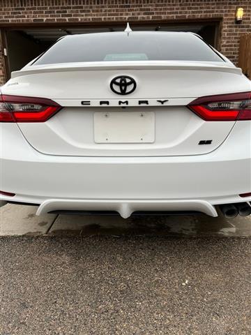 $17500 : Camry SE 2022 --- Clean CarFax image 5