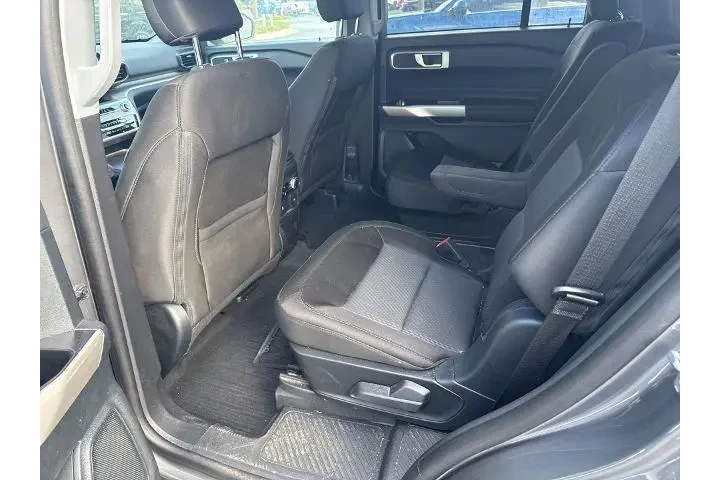 $33710 : Ford Explorer 2023 AWD XLT 4 image 10