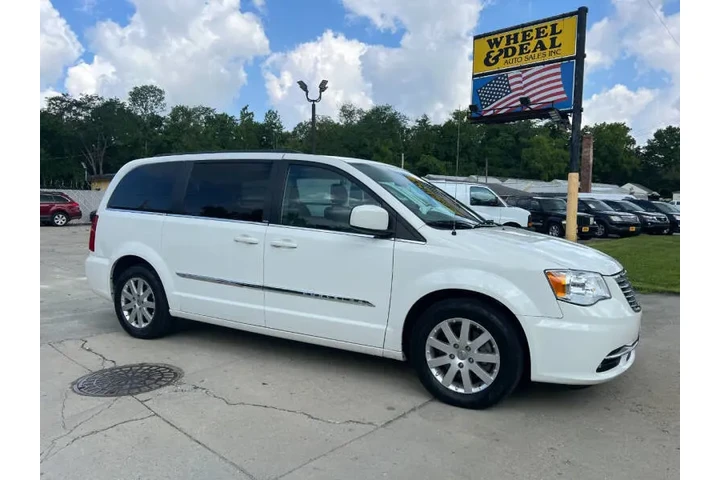 $4995 : 2013 Town and Country Touring image 1