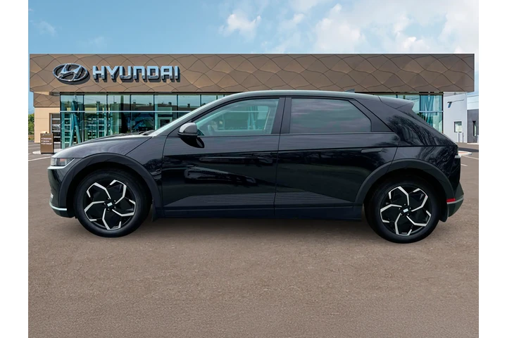 $27990 : Hyundai IONIQ 5 2024 AWD SEL image 3