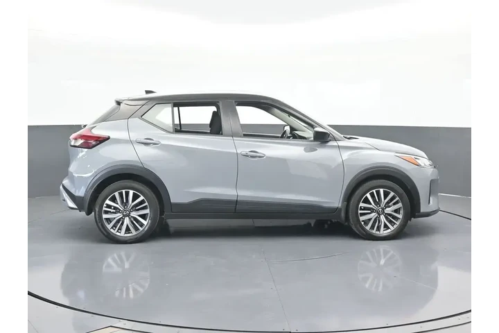 $12997 : Nissan Kicks 2023 SV 4dr Cro image 7