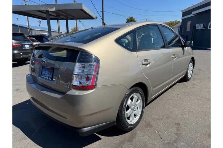 $6998 : 2004 Prius image 9