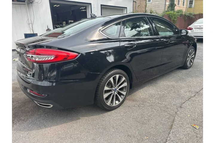 $12995 : 2020 Fusion SE image 6