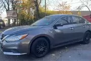 $5800 : 2016 Altima 2.5 S thumbnail