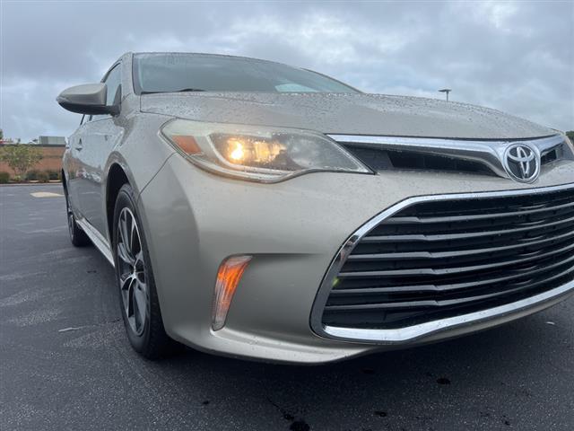 $17690 : PRE-OWNED 2016 TOYOTA AVALON image 10