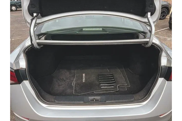 $19997 : Nissan Sentra 2023 SV 4dr Se image 5