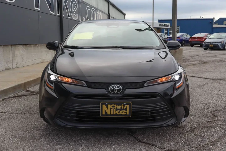 $20787 : 2024 Corolla LE CVT image 2