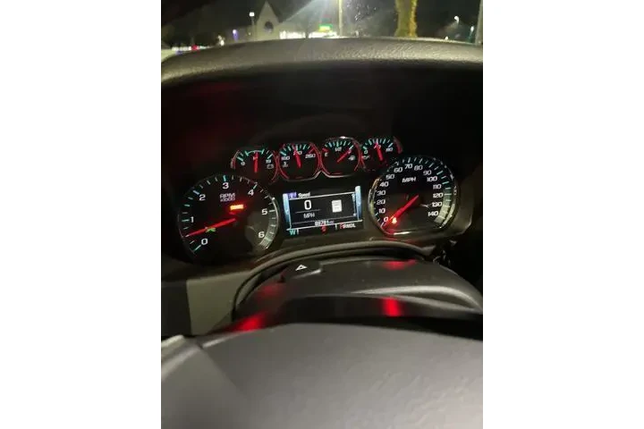 $31453 : Chevrolet Suburban 2020 4x4 image 3