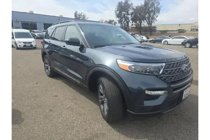 $32950 : Ford Explorer 2022 AWD XLT 4 image 3