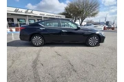 $21698 : Nissan Altima 2025 2.5 SV 4d thumbnail