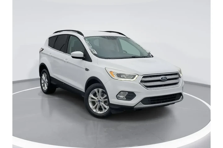 $10900 : Ford Escape 2017 SE 4dr SUV image 2