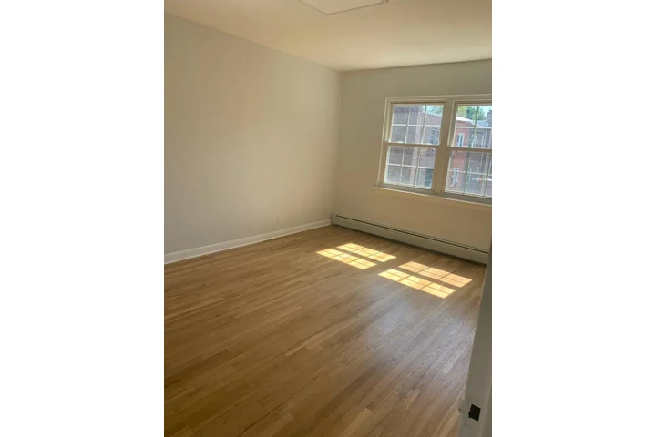 $3500 : Apt. 3 Dormitorios 1.5 Banos image 7