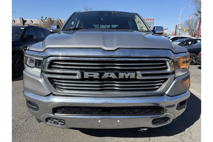 $30990 : Ram 1500 2021 4x4 Laramie 4d image 2