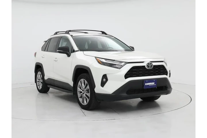 $33998 : Toyota RAV4 2022 AWD XLE Pre image 1
