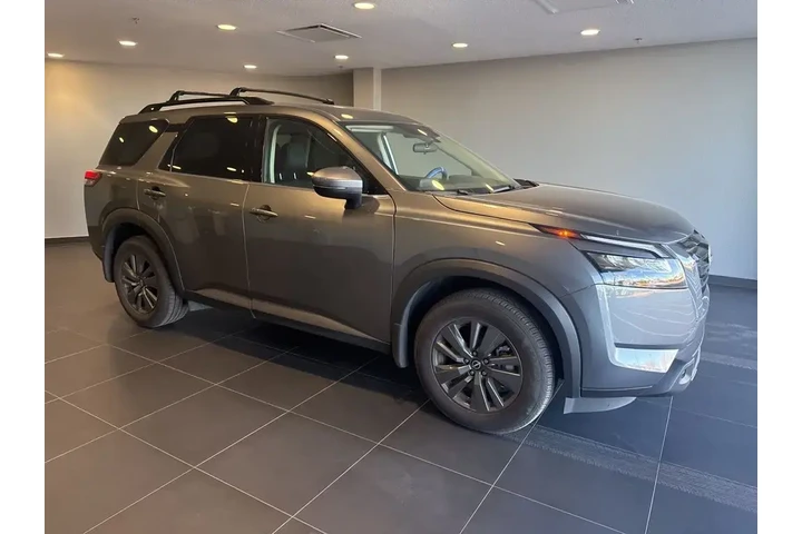 $30984 : Nissan Pathfinder 2024 AWD S image 5
