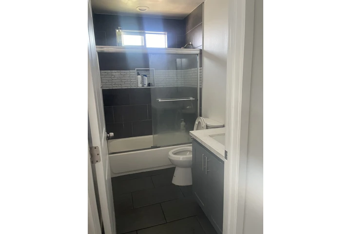 $900 : Se renta cuarto image 6