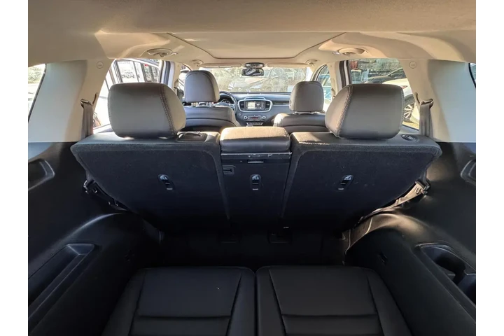 $15995 : Kia Sorento 2020 AWD SX V6 4 image 9