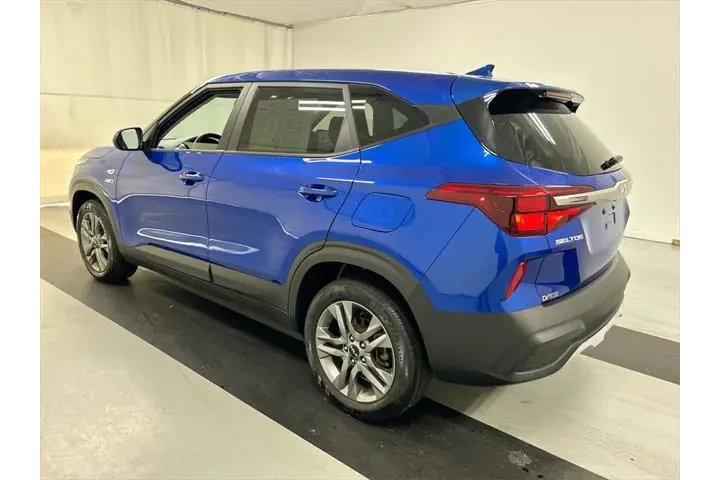$20279 : Kia Seltos 2023 AWD LX 4dr S image 7
