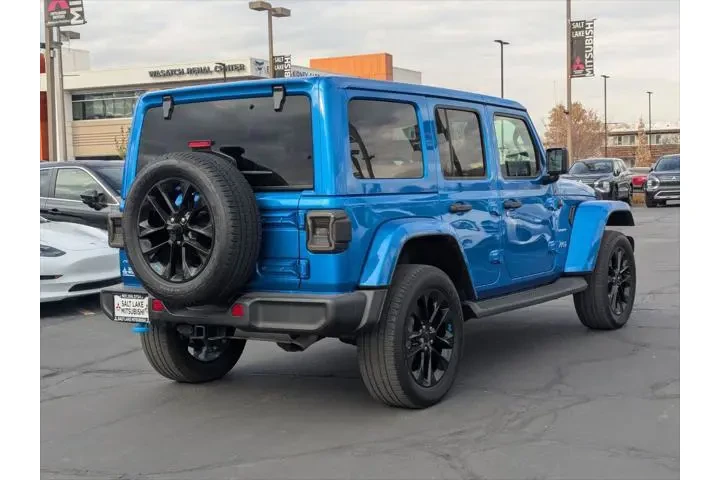 $37415 : Jeep Wrangler 2023 4x4 High image 3