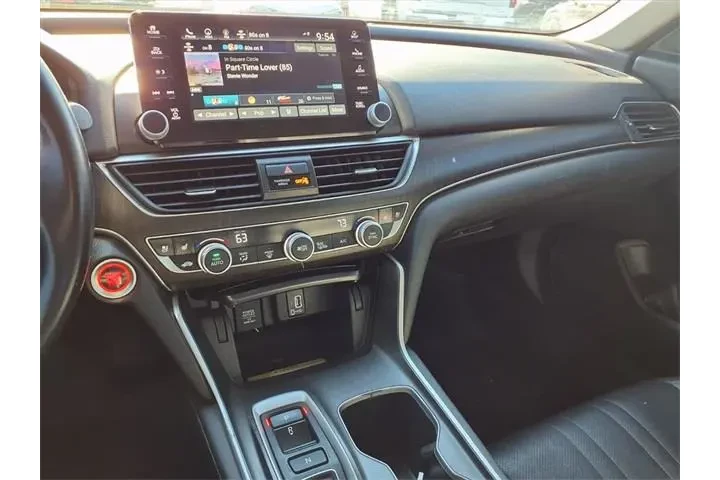 $25400 : Honda Accord 2020 Touring 4d image 6