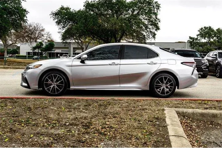 $23270 : Toyota Camry 2024 SE 4dr Sed image 8