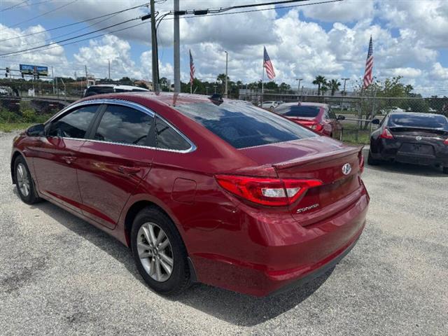 $7897 : 2015 Sonata SE image 7