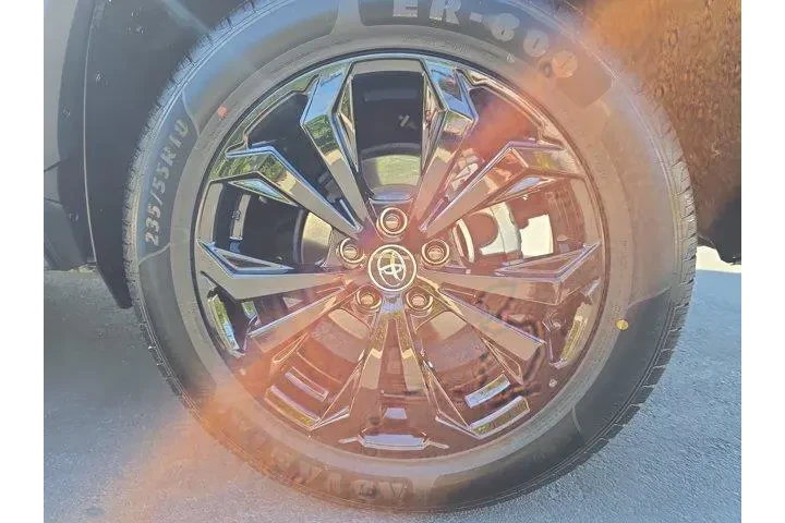 $33995 : Toyota RAV4 2024 AWD Adventu image 6