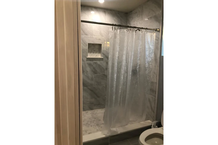 $2000 : APARTAMENTO  EN CASA DE RENTA image 6