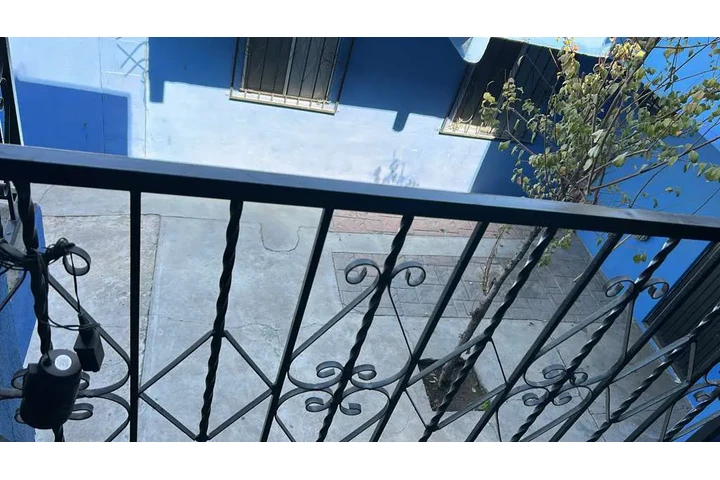 $650 : Casa 2rec 2baños serca garita image 10