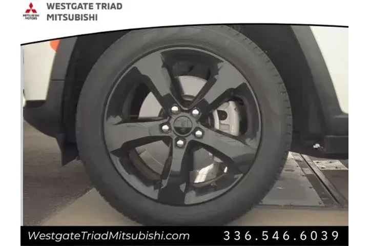 $30898 : Jeep Grand Cherokee L 2023 4 image 8