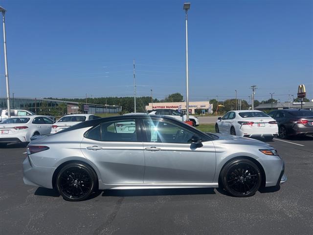 $32991 : PRE-OWNED 2022 TOYOTA CAMRY X image 8