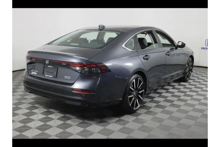 $32975 : Honda Accord Hybrid 2023 Tou image 7