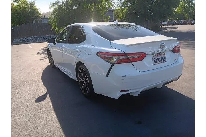 $17995 : Toyota Camry 2019 SE 4dr Sed image 5