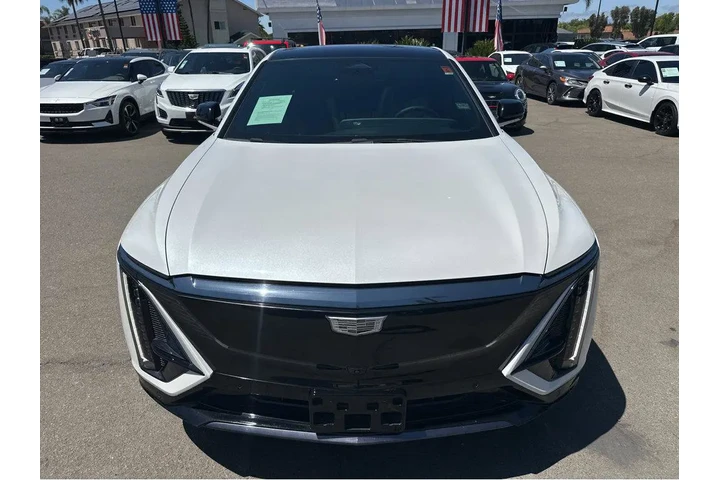 $42997 : 2024 LYRIQ Sport image 3