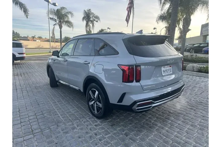 $28995 : Kia Sorento 2023 EX 4dr SUV image 3