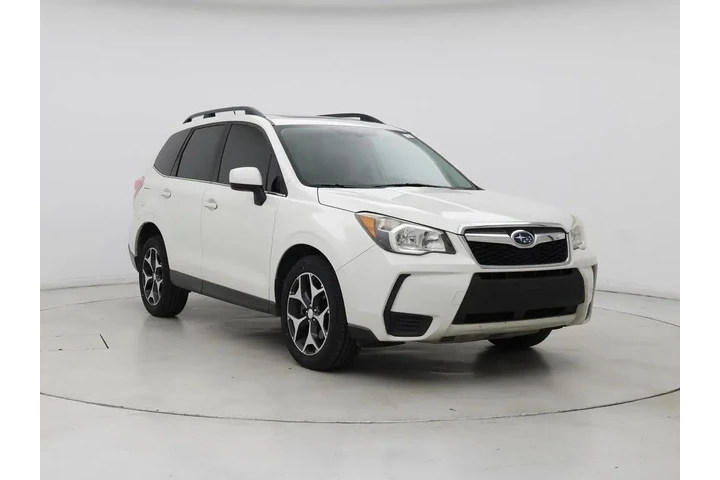 $13599 : Subaru Forester 2015 AWD 2.0 image 1